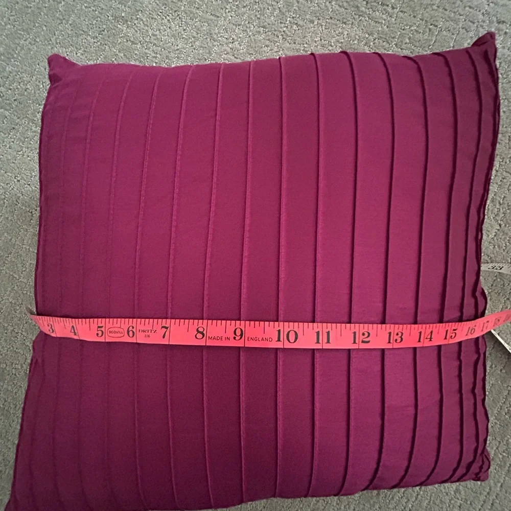 NWT Fuchsia Throw Pillow Set of 2 Pink 20x20 New Toss Pillows Satin Stripes